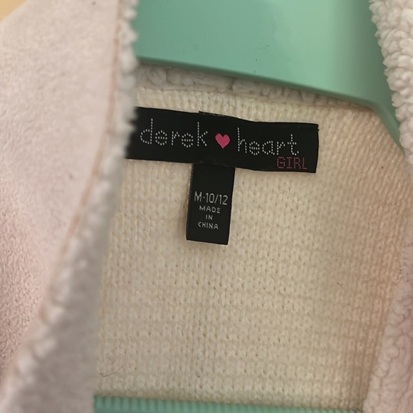 Sweater Vest - Picture 4 of 6